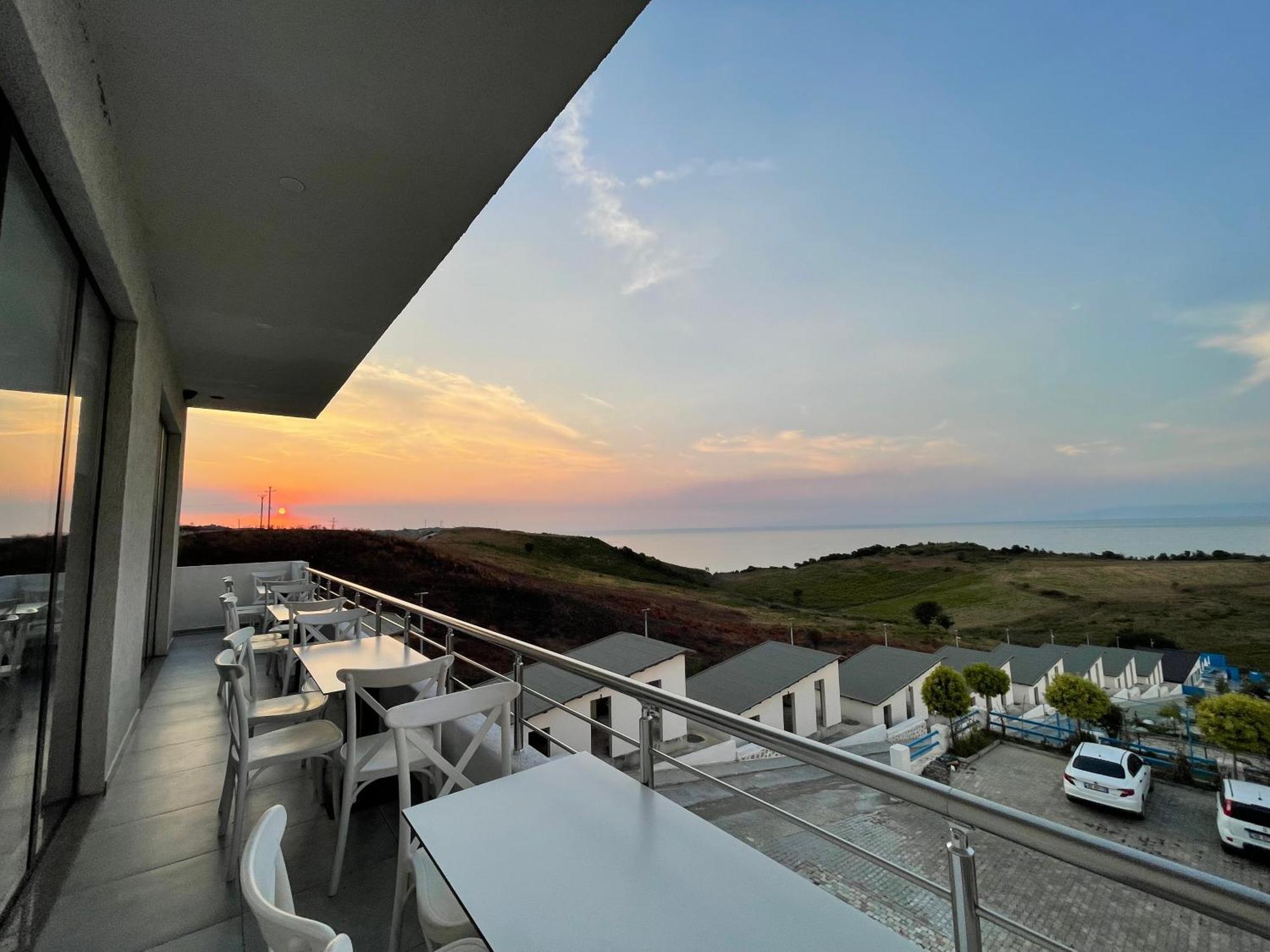 Saint Michelle Residence Shetaj ภายนอก รูปภาพ